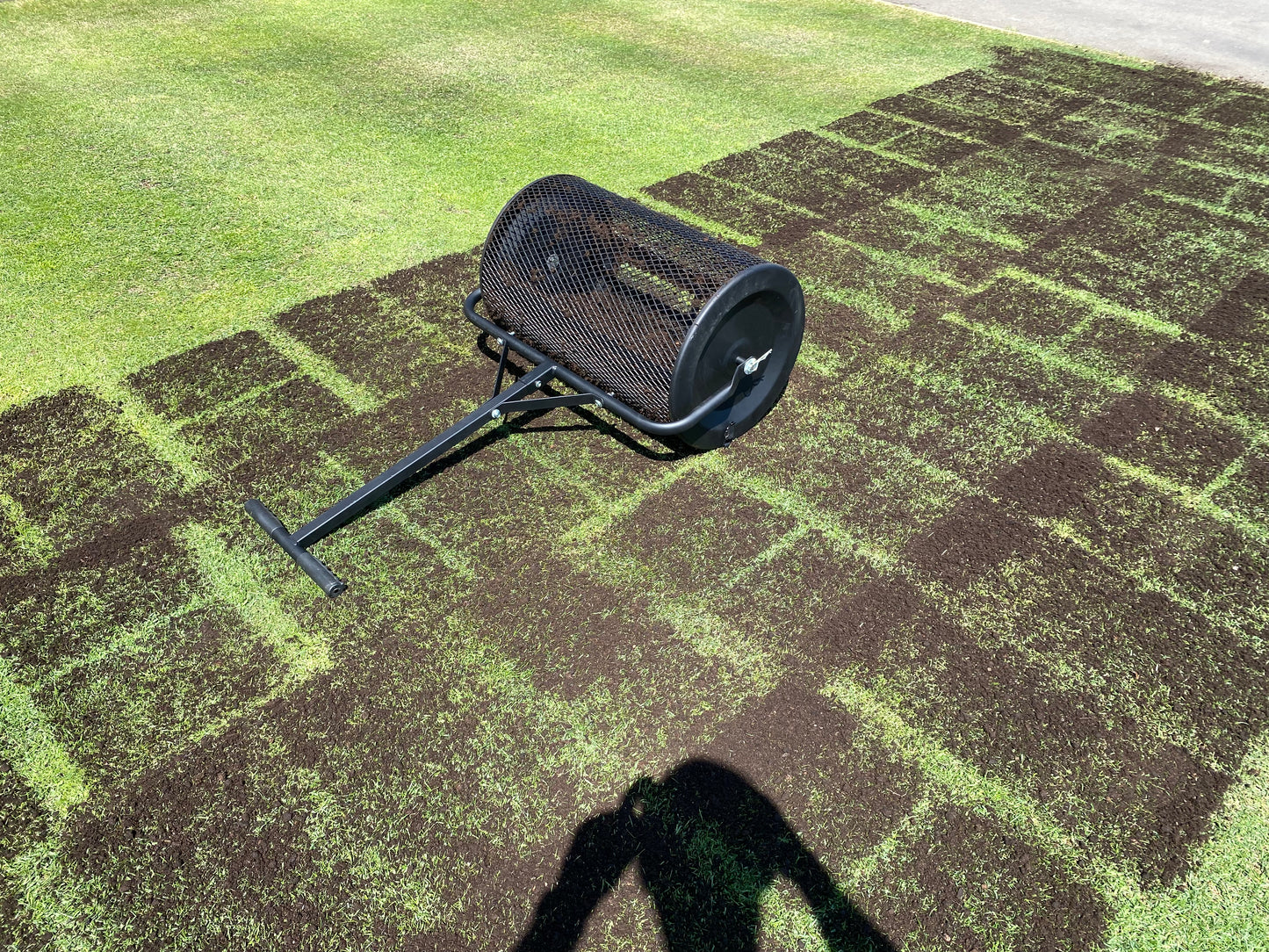 Lawn-Kit Compost Roller